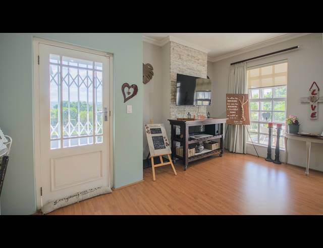 3 BEDROOM TOWNHOUSE FOR SALE IN SHELLY BEACH